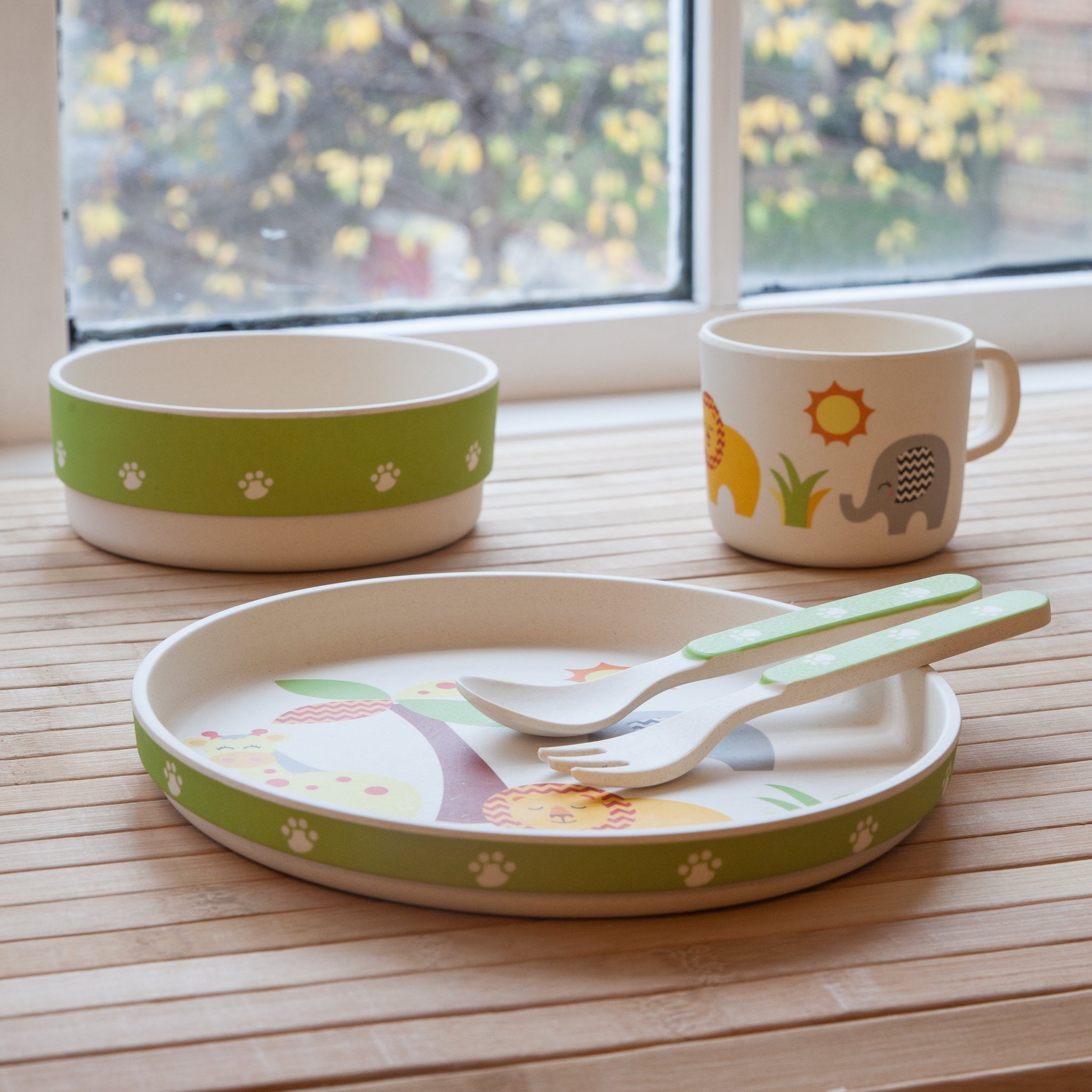 5 Piece SAFARI ANIMALS Kids Bamboo Dinnerware Set by Tinkie Toys TinkieToys